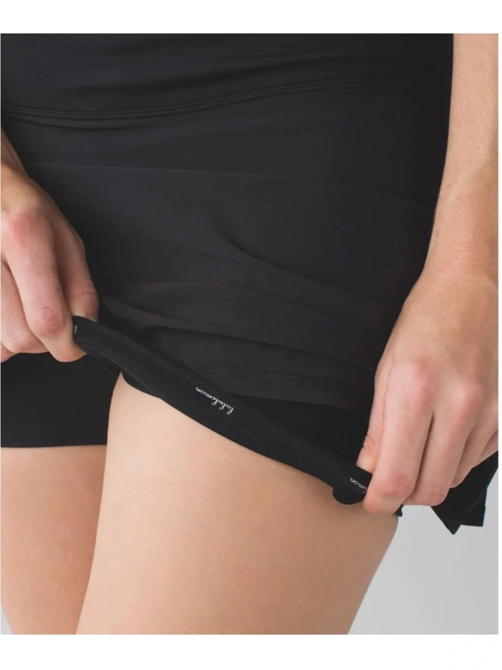 Lululemon Run Pace Setter Skirt/Skort in Black Size 6